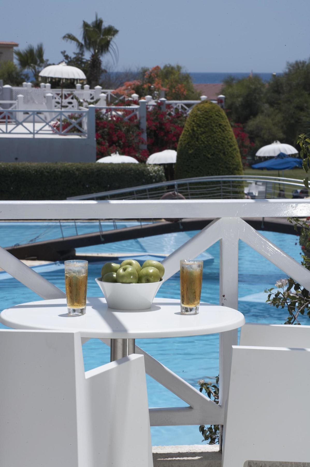 So Nice Beach Resort Ajía Nápa Kültér fotó